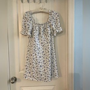 NWOT Size six Reformation Robles Blue floral dress